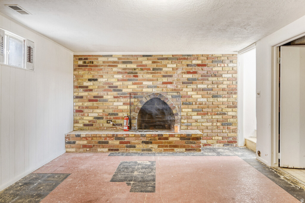 HIGHLAND MEADOWS - Residential