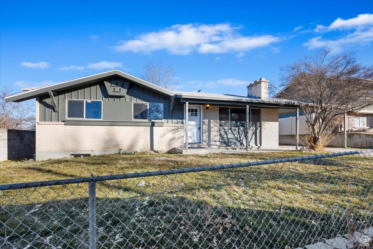 What a gem! Beautifully remodeled home in a phenomenal area! You are going to love the custom cabinetry, quartz countertops, and stainless steel appliances in the brand new kitchen! Gorgeous tile work in the new bathrooms! All new flooring, paint, lighting, etc! Don't miss this one!