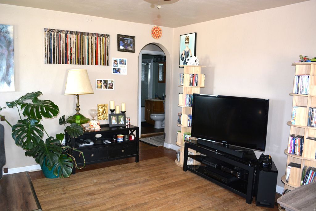 Photo of 624 S ADAMS ST W, Montpelier, ID 83254 (MLS # 2152058)