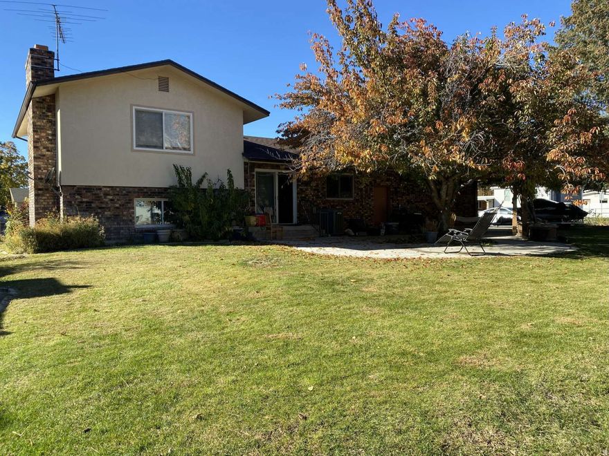 4 bedrm/2 bath quality 2,078 sf home on large, beautiful, corner lot in one of Orem's most desirable neighborhoods! Fruit trees, garden boxes, utility shed, trees, beautiful mountain views, kitchen opens onto gorgeous backyard patio facing mountains with shade from beautiful ornamental tree and gazebo trellis, solar panels, granite countertops, hardwood cabinetry & floors, recreation room with brick fireplace, oversized 2-car garage w/additional storage room, excellent schools and location, minutes from Provo canyon, BYU, & Utah Valley University. Fully fenced for privacy and pets if desired. If you're looking for a well-kept home in a safe, beautiful, neighborhood with a spacious yard, please consider coming to look.