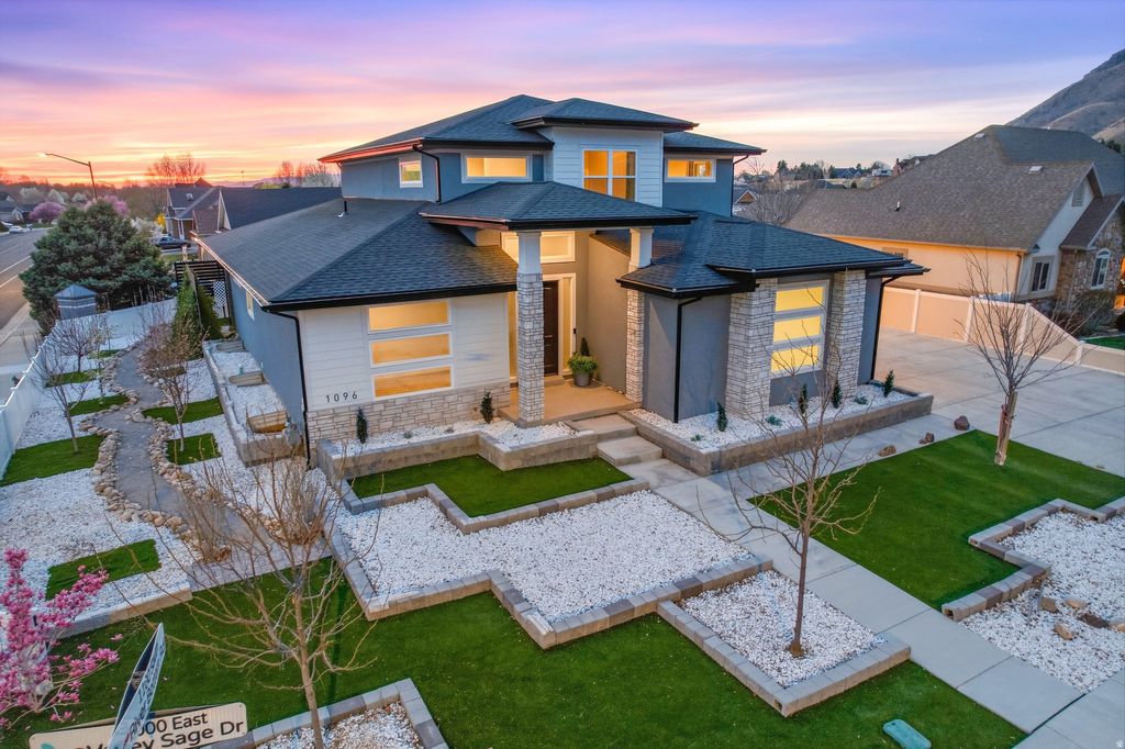 Photo of 1096 VALLEY SAGE DR, Springville, UT 84663 (MLS # 2145762)