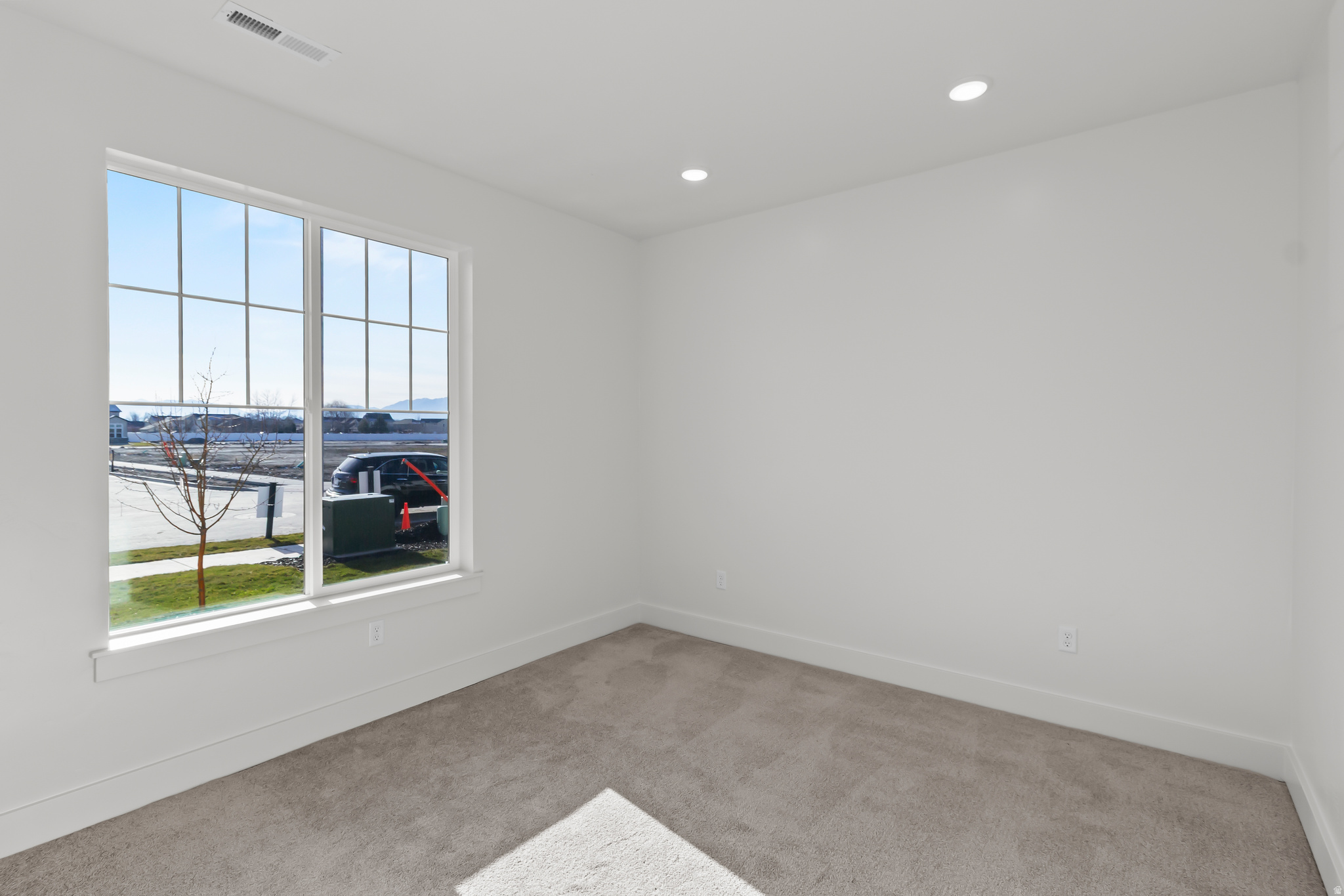 RIVERGATE - Residential