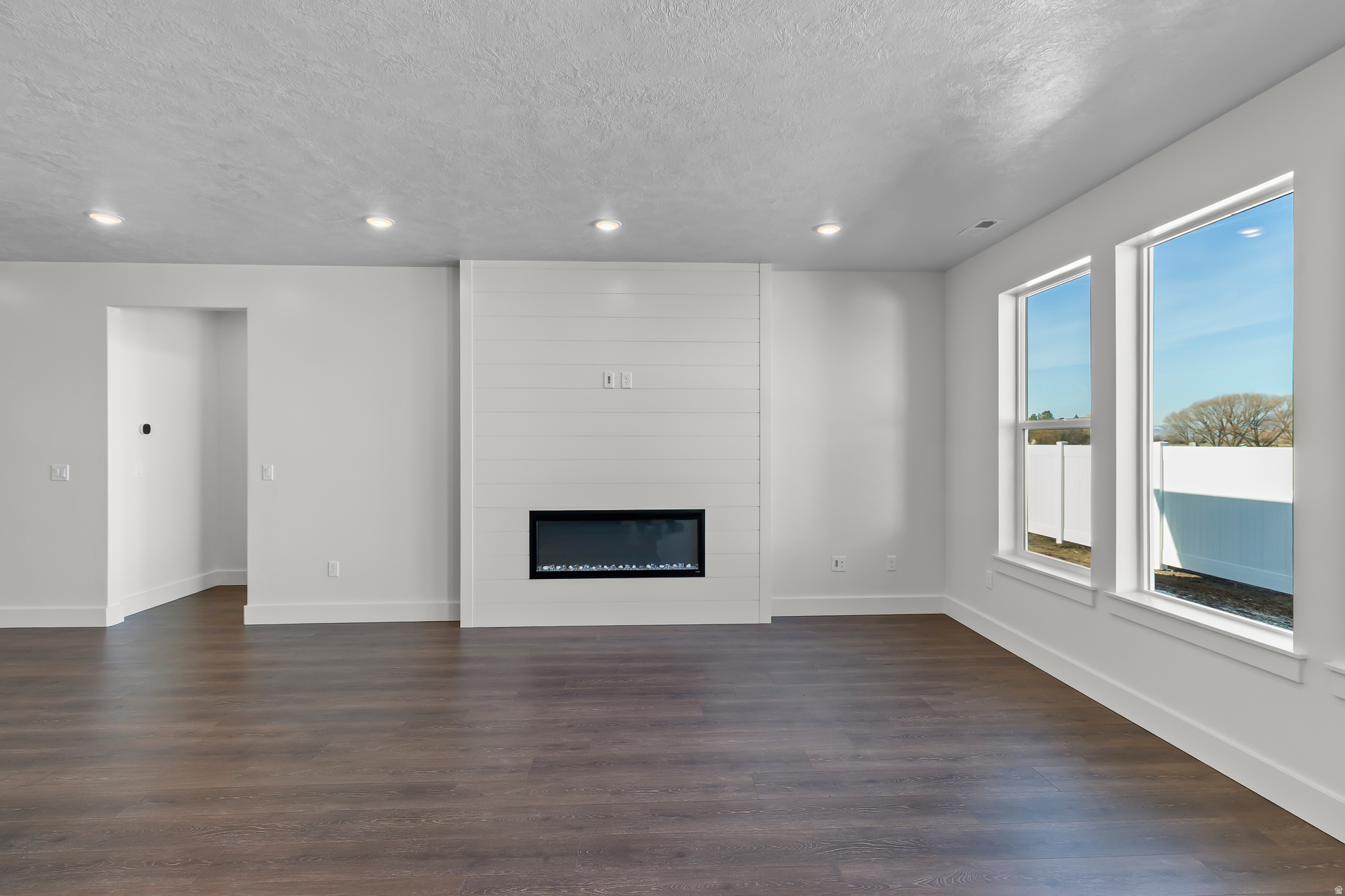 RIVERGATE - Residential