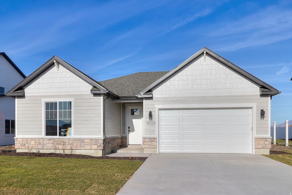 Photo of 1603 W SILVER CANOE WAY, Logan, UT 84321 (MLS # 2131548)