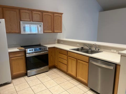 Condo For Sale - 2138 W Abbey Rd<br/> Salt Lake County, West Jordan, UT 84088