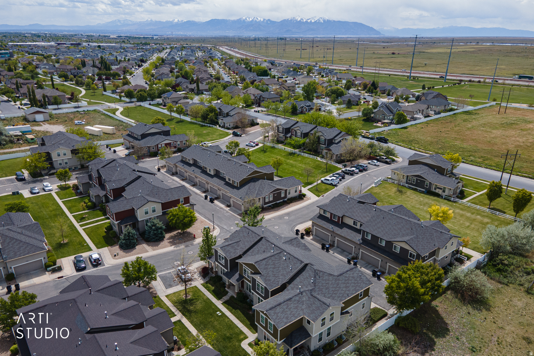 MOUNTAIN VIEW - Residential