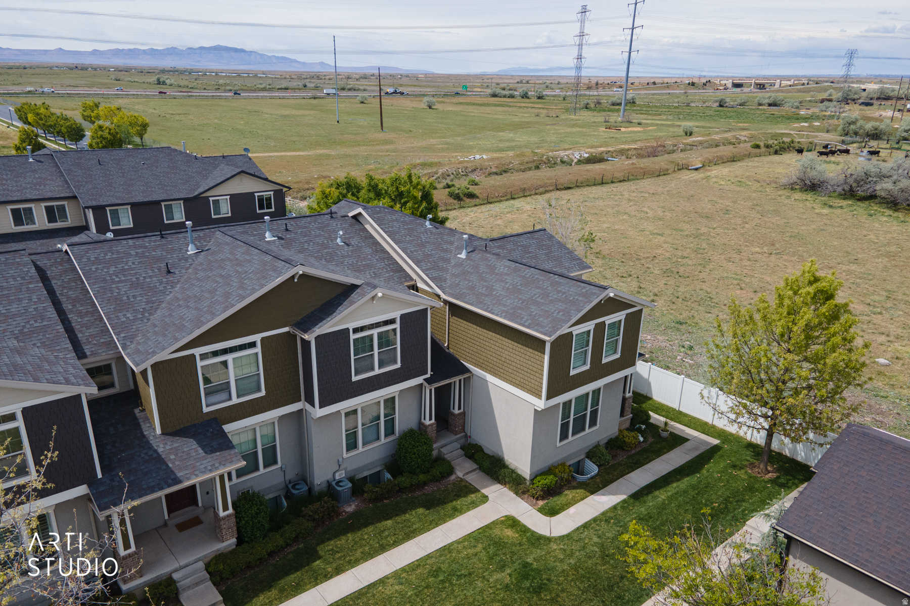 MOUNTAIN VIEW - Residential