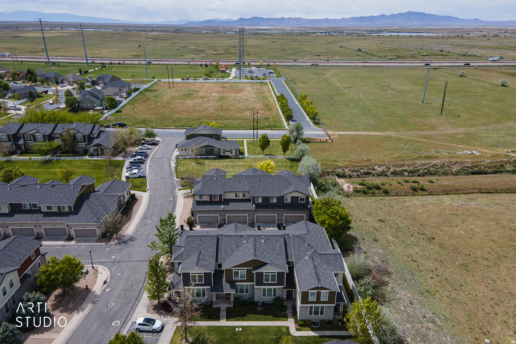 MOUNTAIN VIEW - Residential