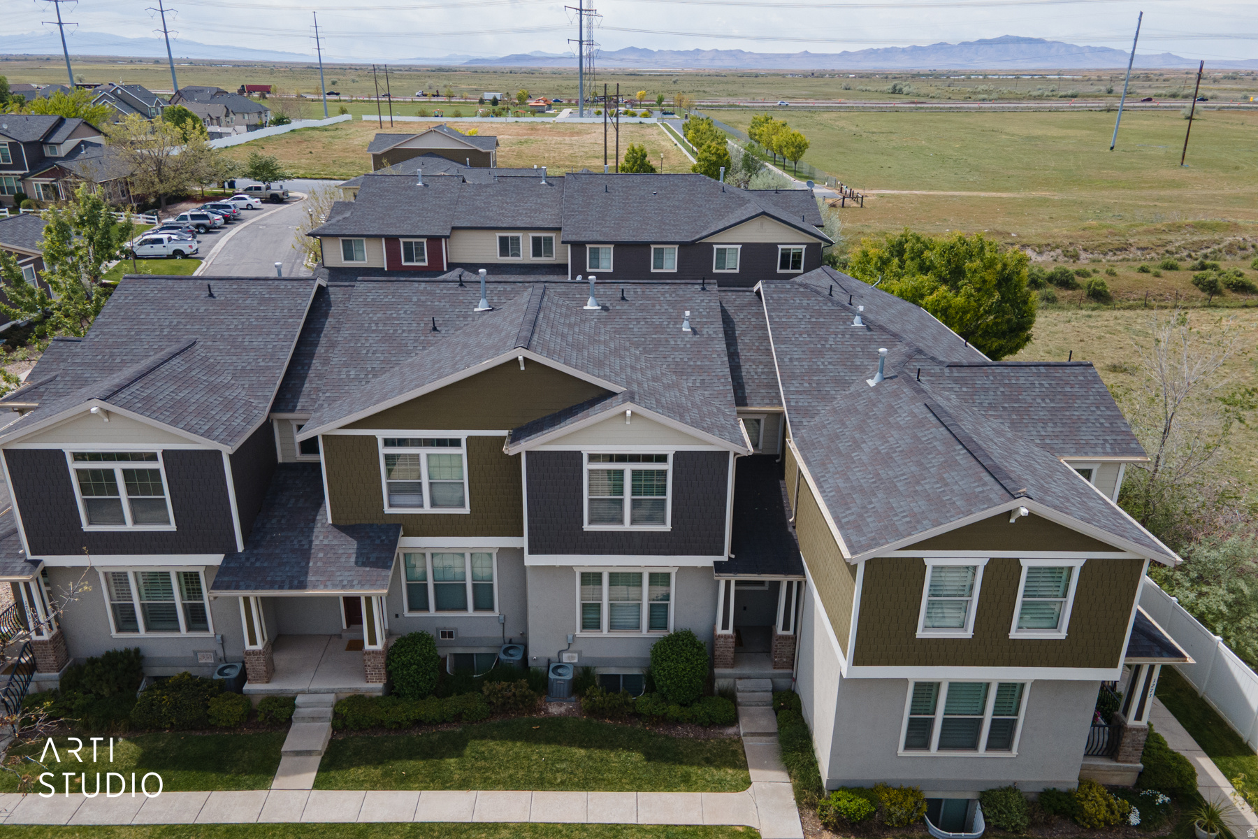 MOUNTAIN VIEW - Residential