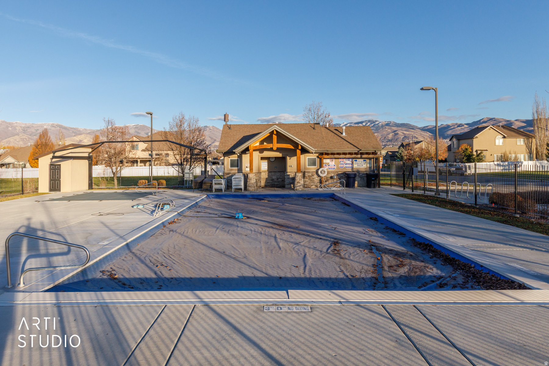 MOUNTAIN VIEW - Residential