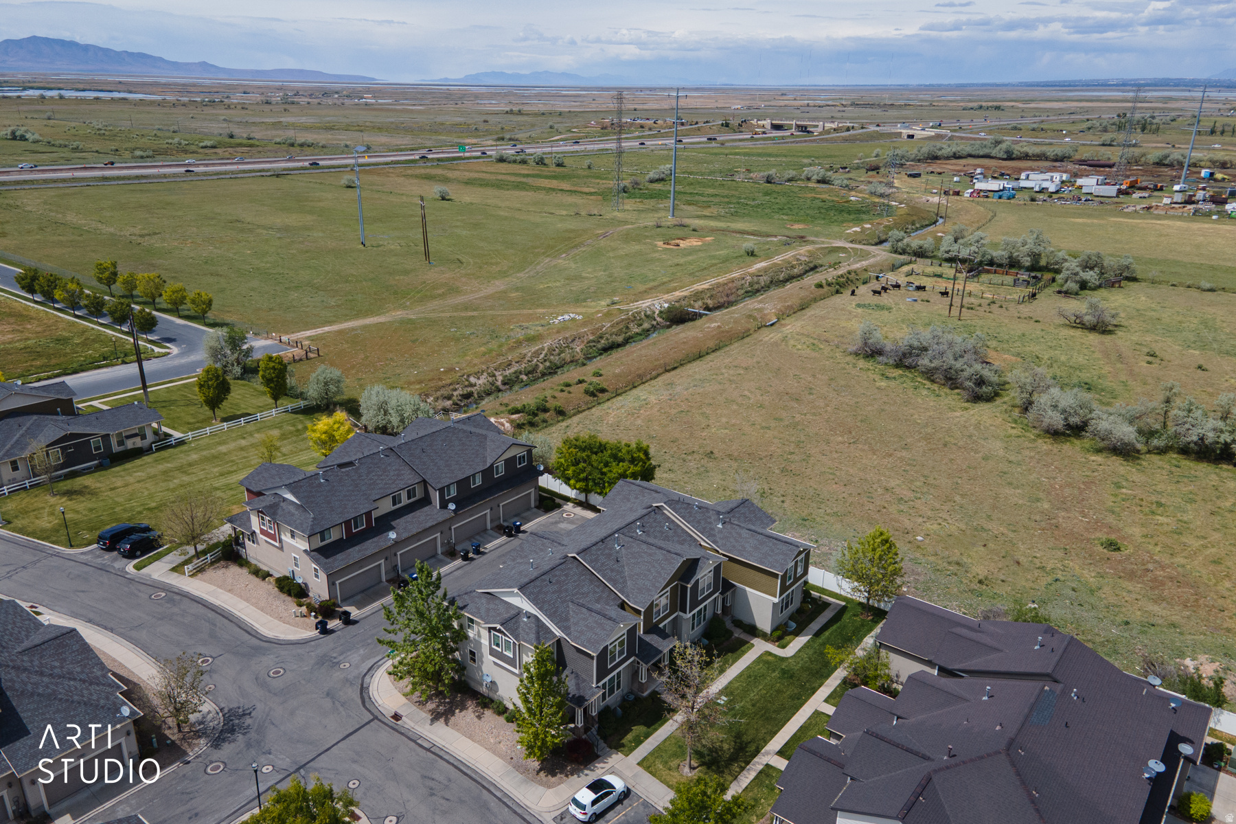MOUNTAIN VIEW - Residential