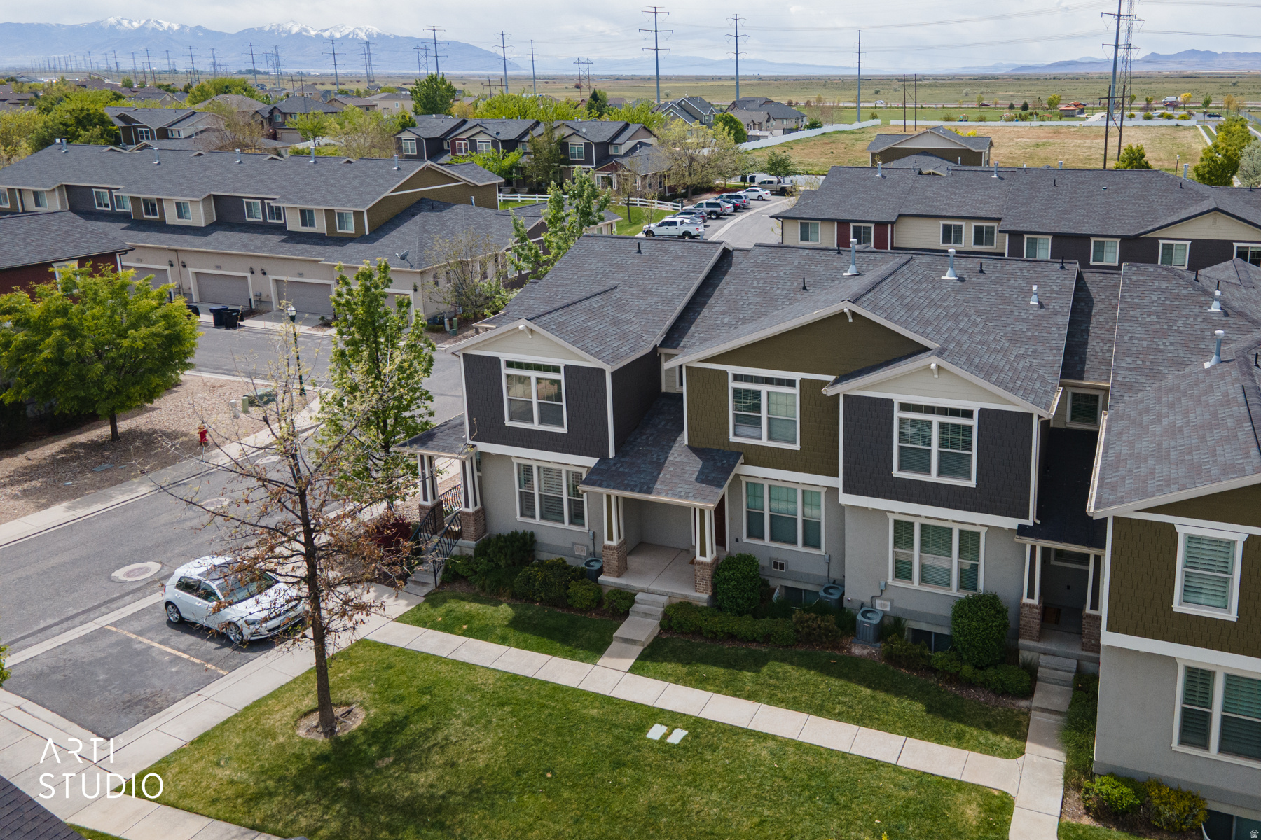 MOUNTAIN VIEW - Residential