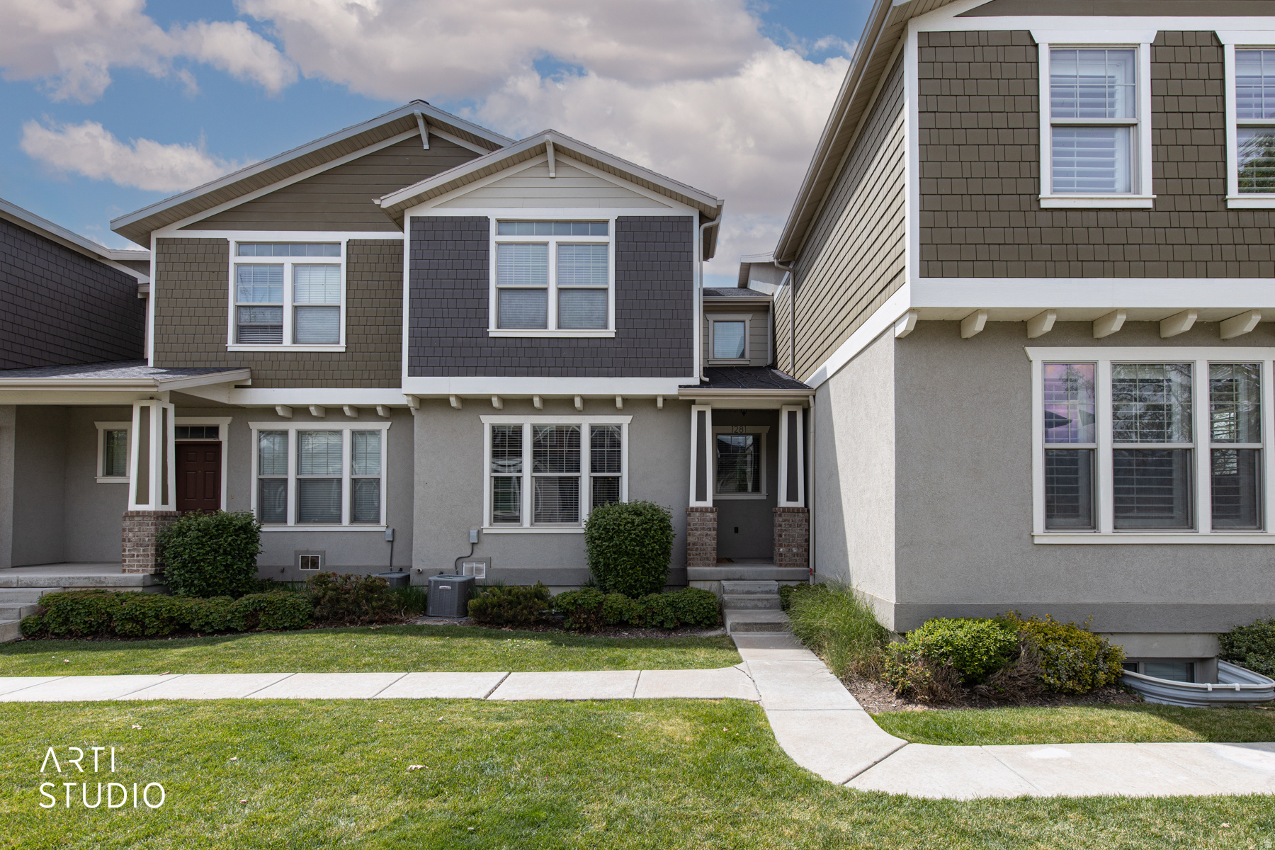 MOUNTAIN VIEW - Residential