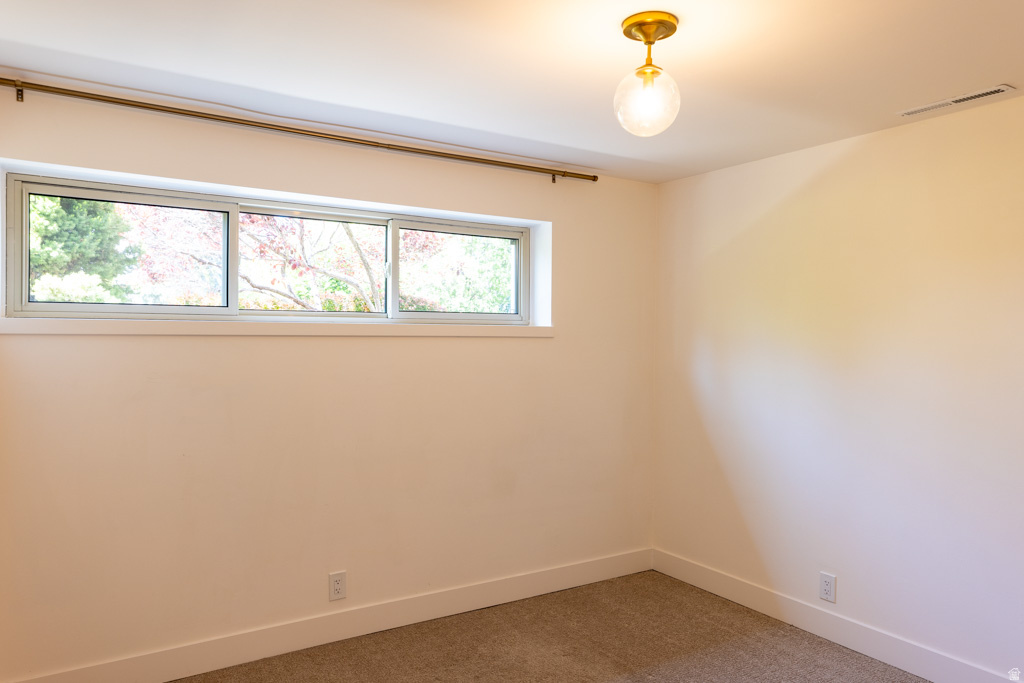 CROWN COLONY - Residential