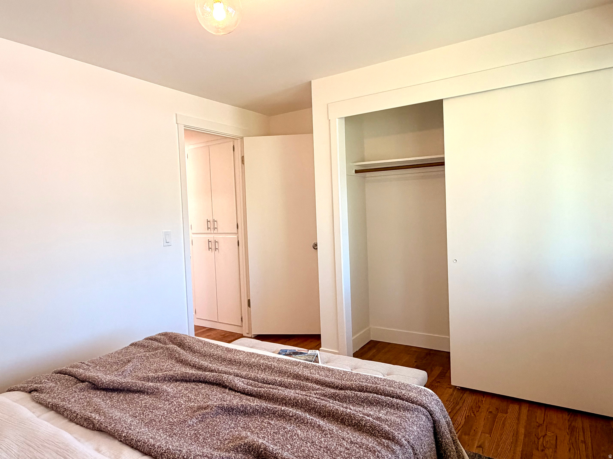 CROWN COLONY - Residential