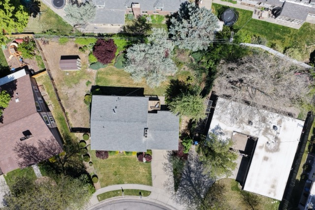 CROWN COLONY - Residential