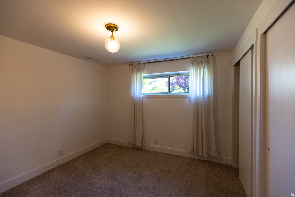 CROWN COLONY - Residential