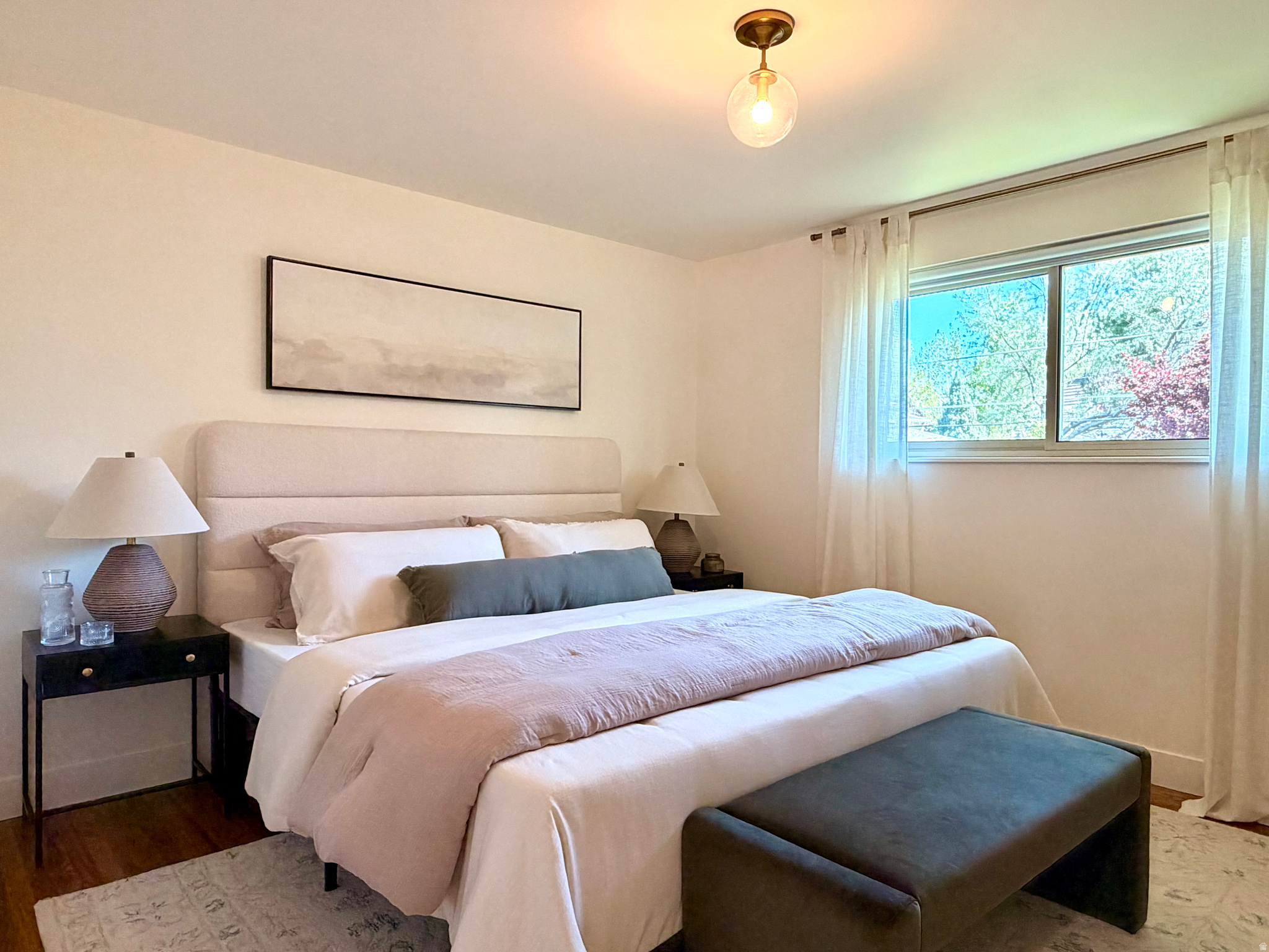 CROWN COLONY - Residential