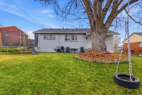 Tiny photo for 4694 S RIDGELINE DR, Washington Terrace, UT 84405 (MLS # 2127258)