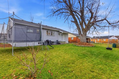 Tiny photo for 4694 S RIDGELINE DR, Washington Terrace, UT 84405 (MLS # 2127258)