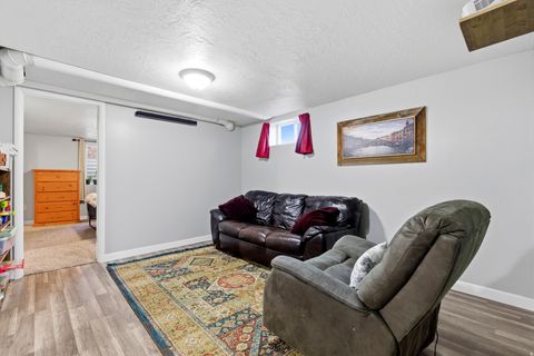 Tiny photo for 4694 S RIDGELINE DR, Washington Terrace, UT 84405 (MLS # 2127258)