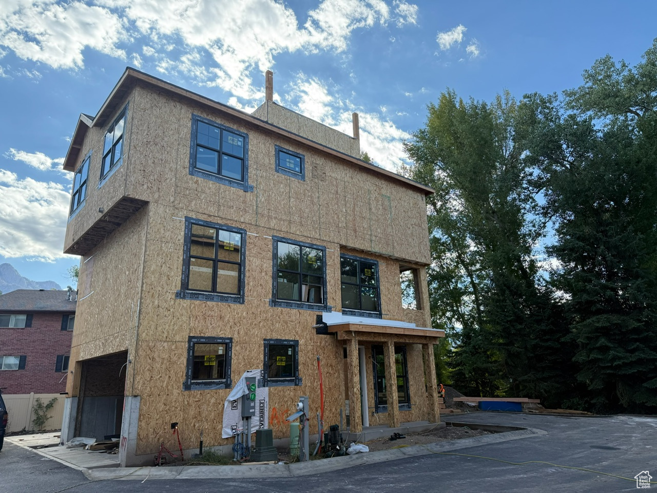 COTTAGES AT HOLLADAY - Residential