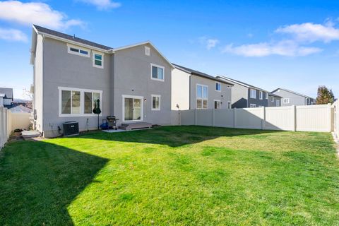 Tiny photo for 1574 W QUAILHILL RD, Saratoga Springs, UT 84045 (MLS # 2120322)