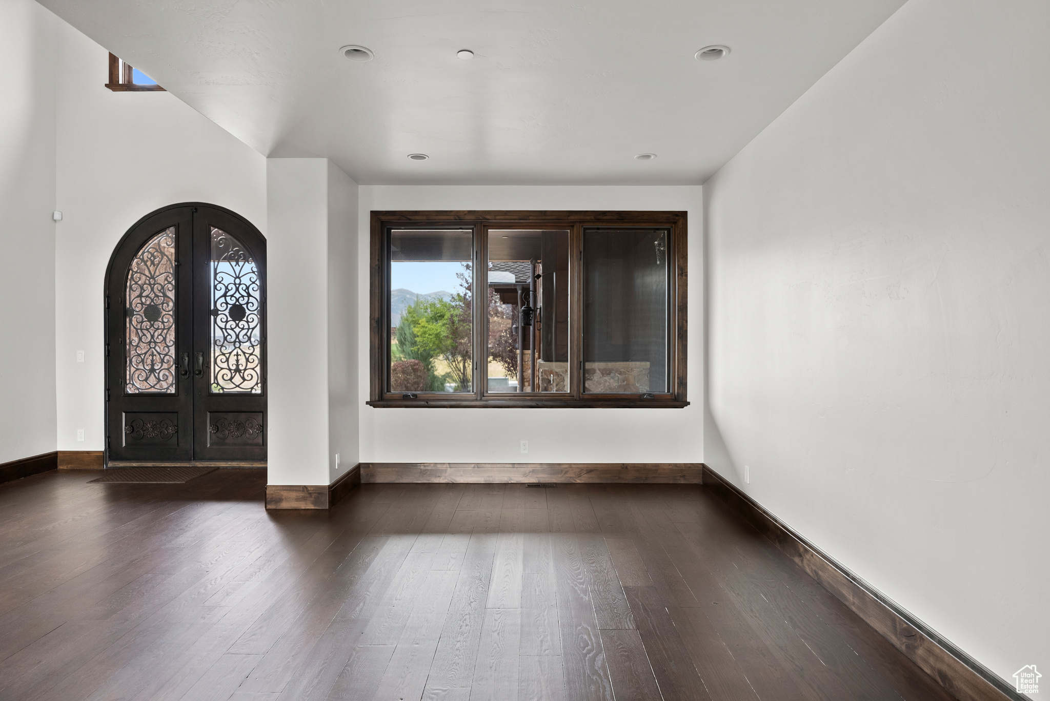 RED LEDGES - Residential