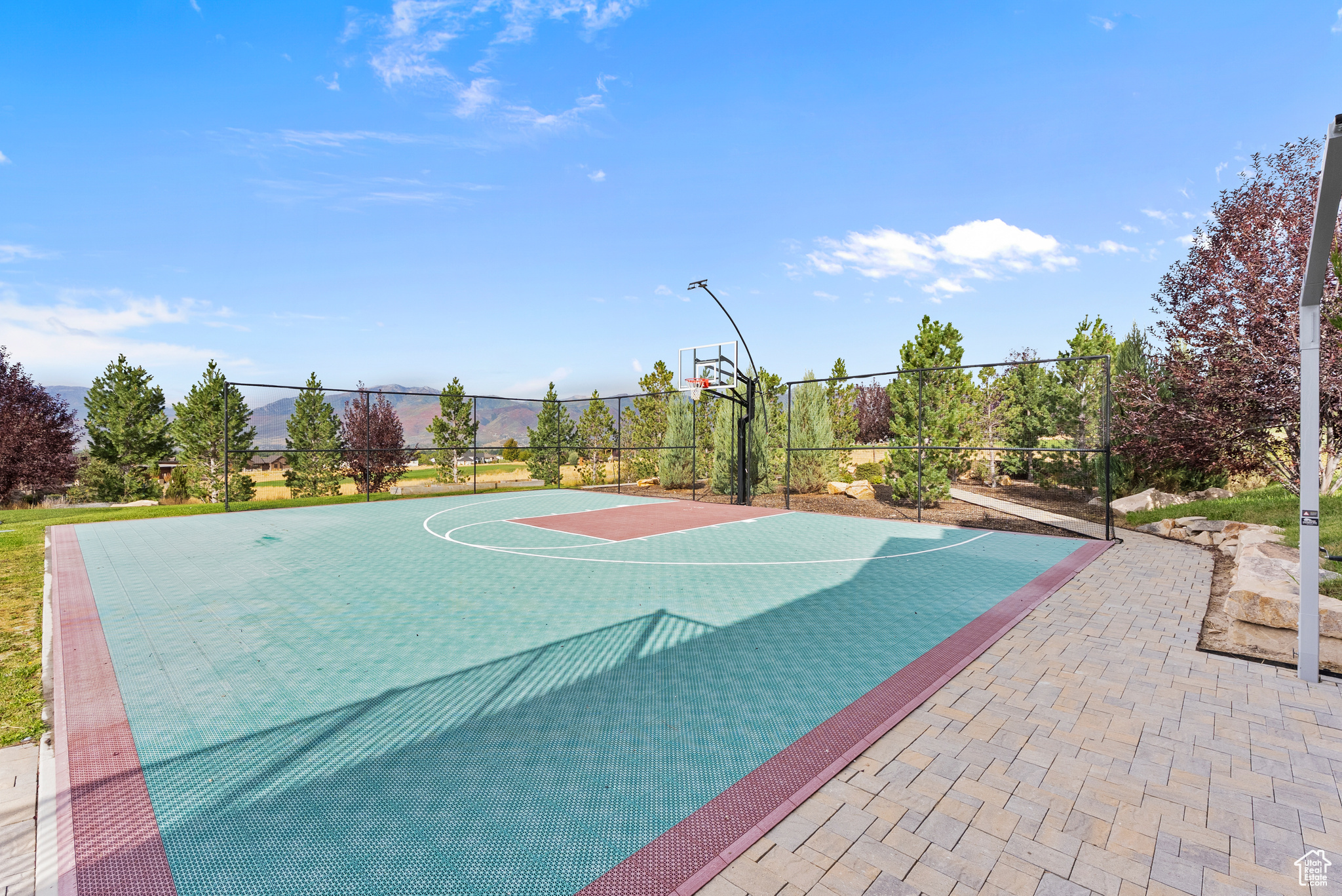 RED LEDGES - Residential