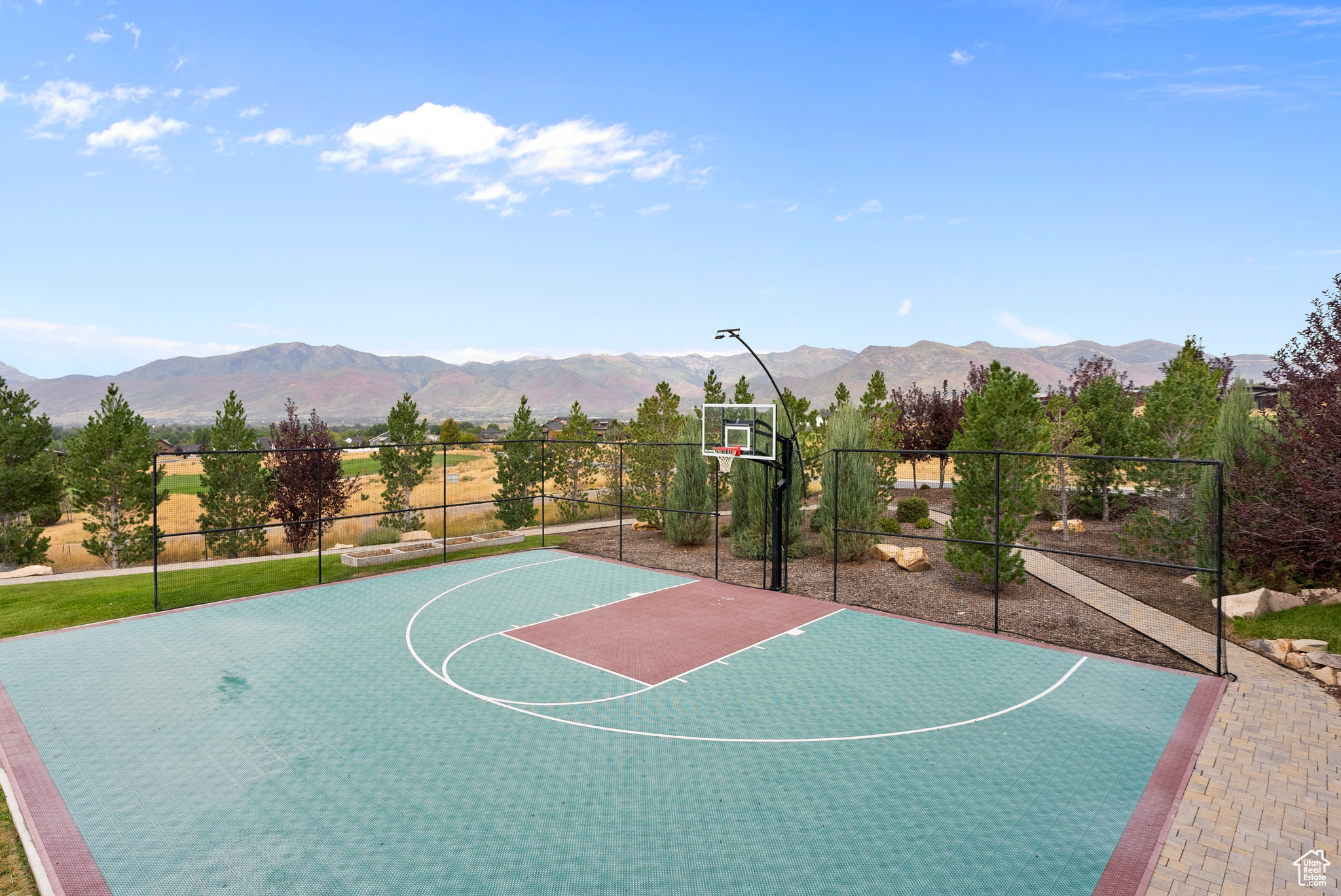 RED LEDGES - Residential