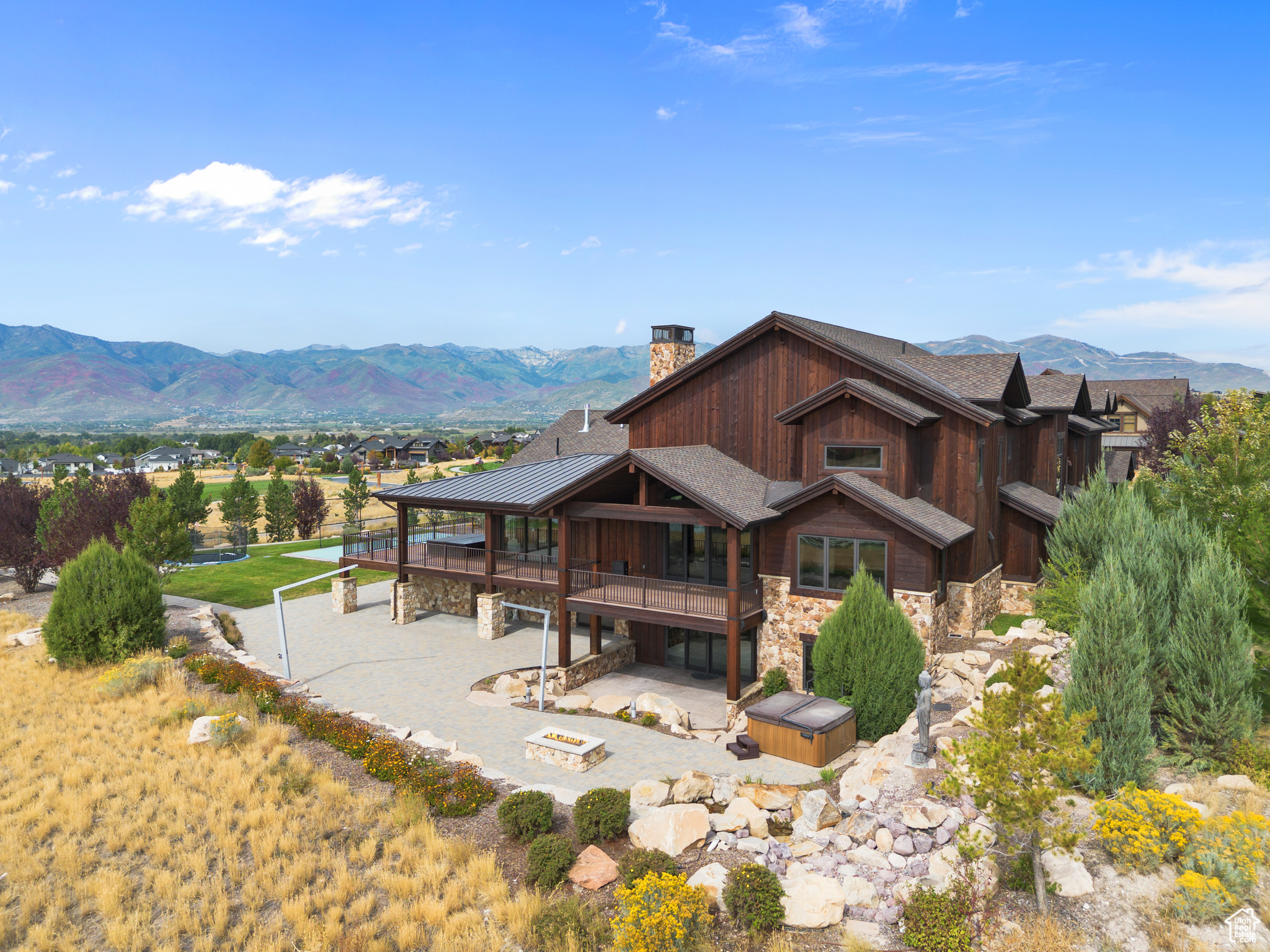 RED LEDGES - Residential