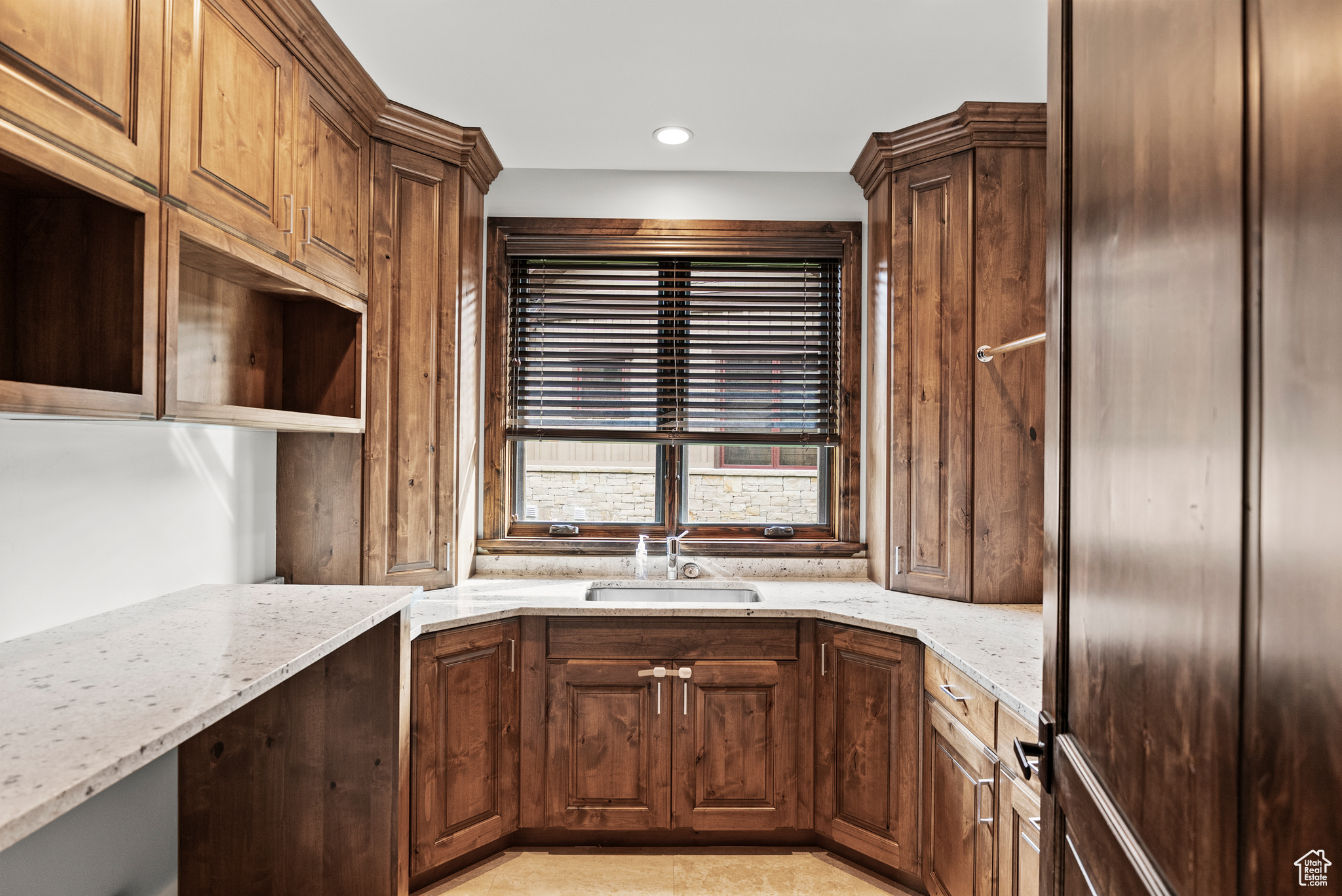 RED LEDGES - Residential