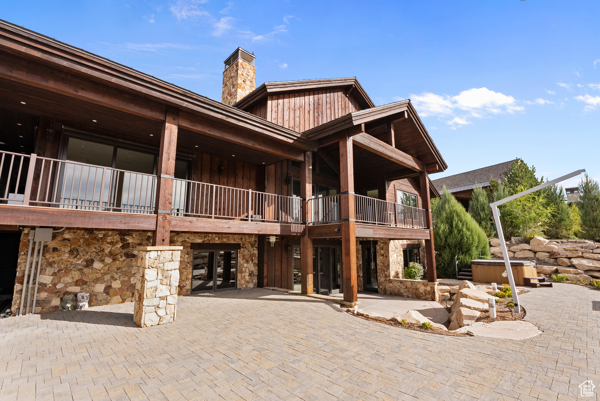 RED LEDGES - Residential