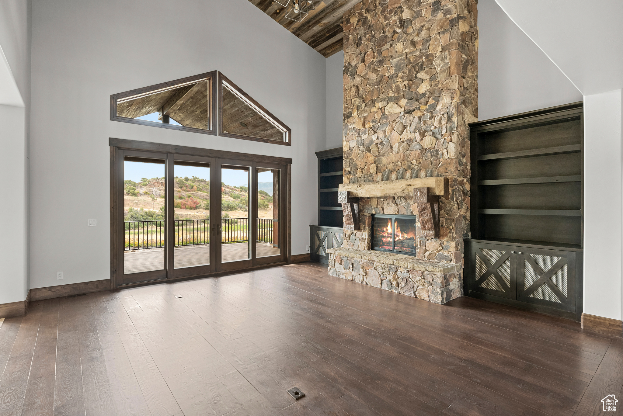 RED LEDGES - Residential