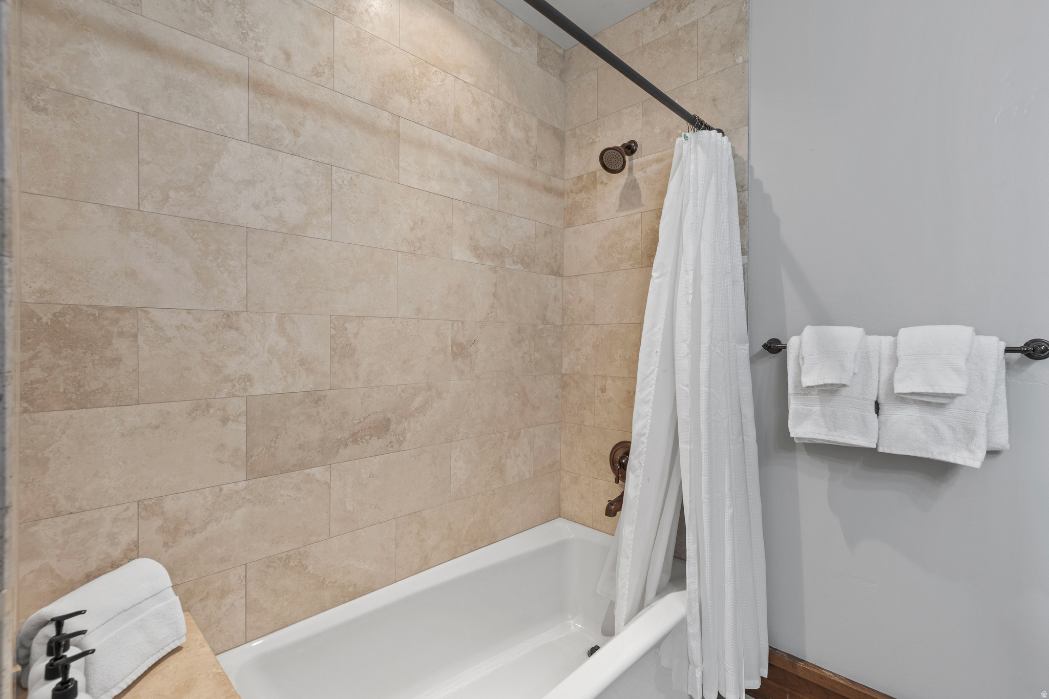 EMPIRE/ ARROWLEAF - Residential