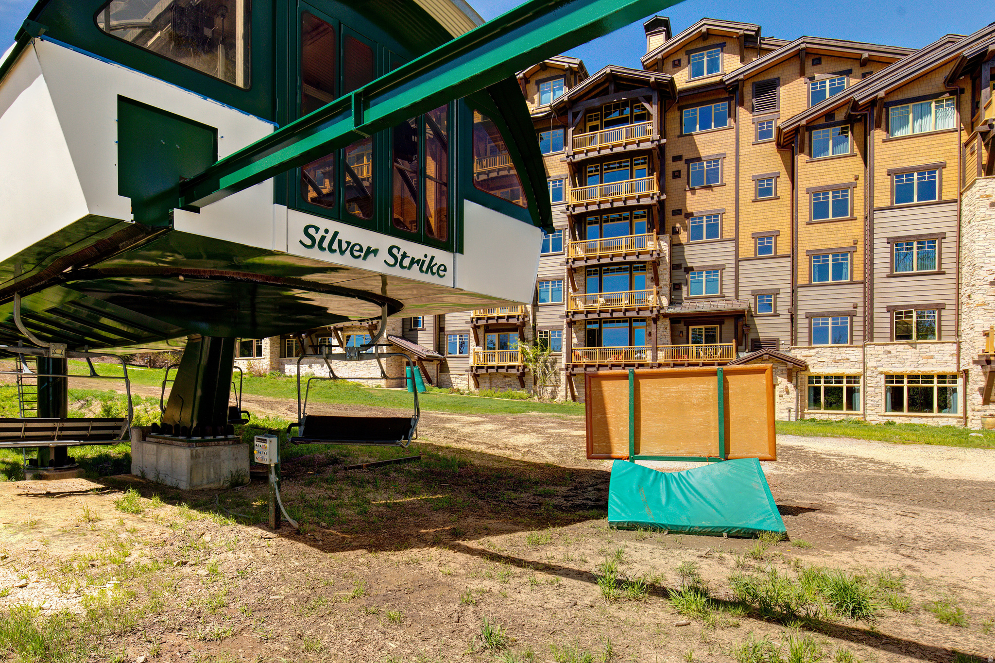 EMPIRE/ ARROWLEAF - Residential