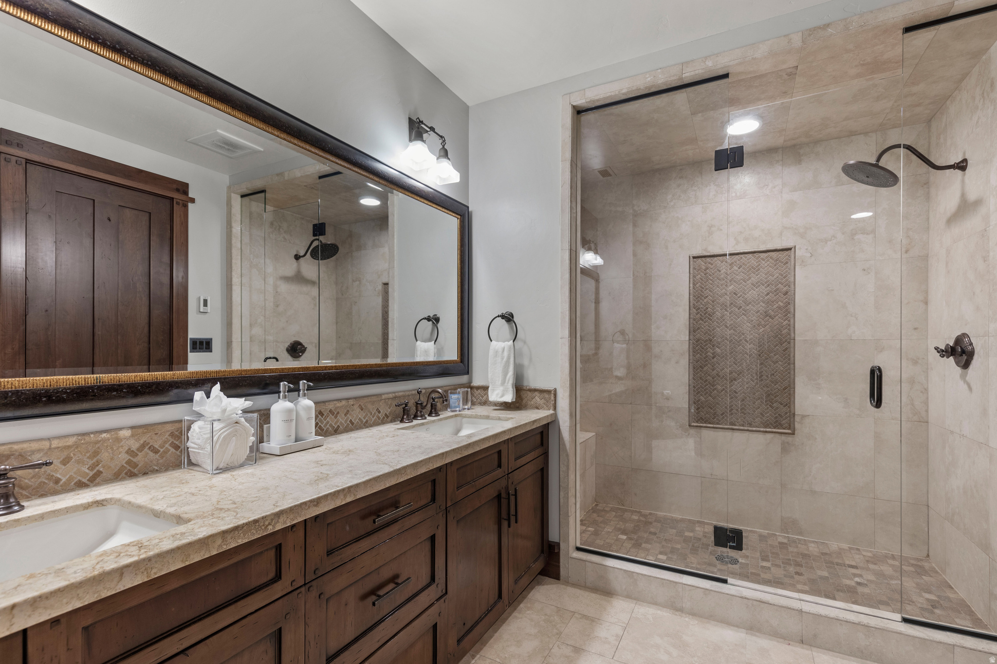 EMPIRE/ ARROWLEAF - Residential