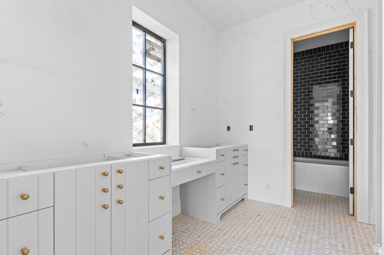 TRAVERSE MOUNTAIN - Residential