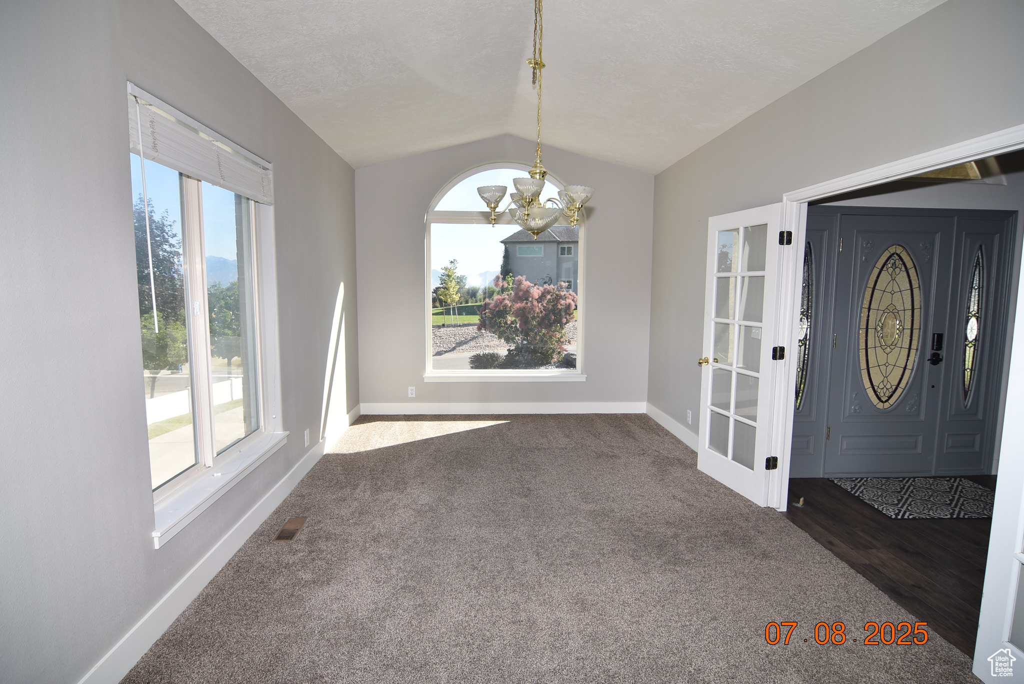 OAK BLUFF ESTATES - Residential