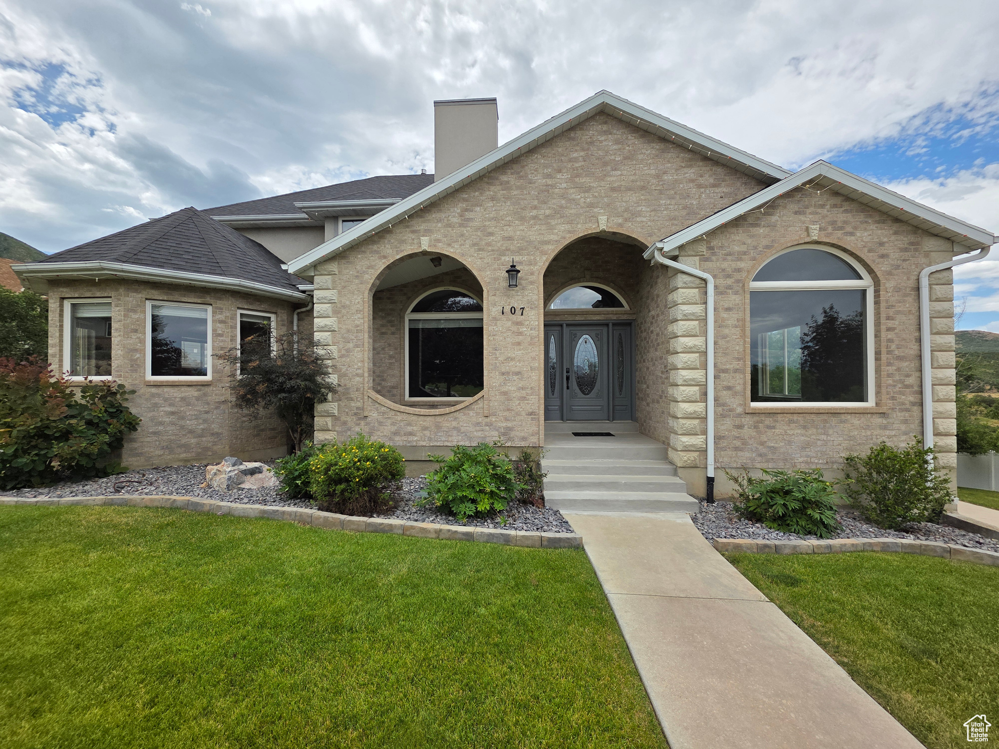 OAK BLUFF ESTATES - Residential