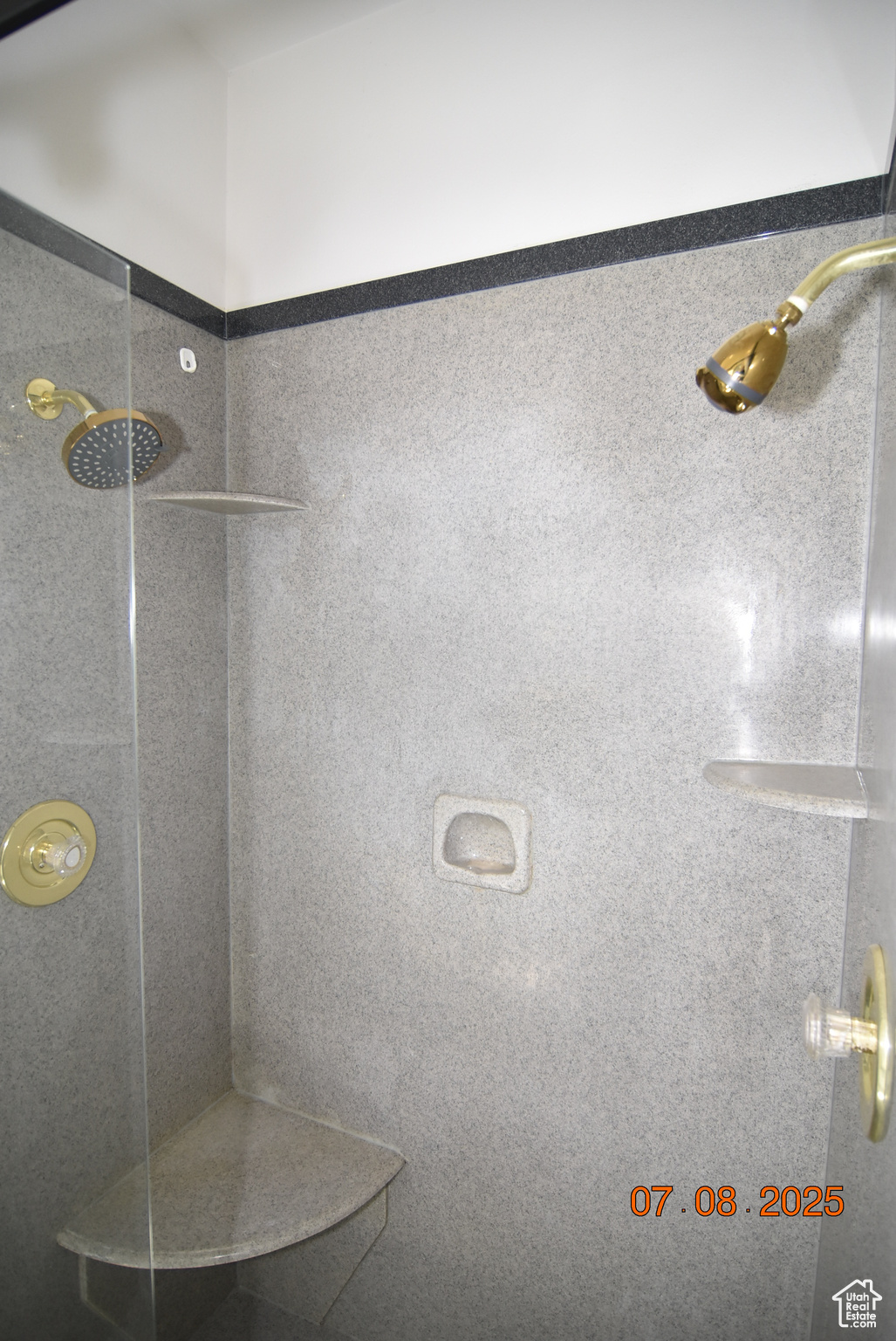 OAK BLUFF ESTATES - Residential