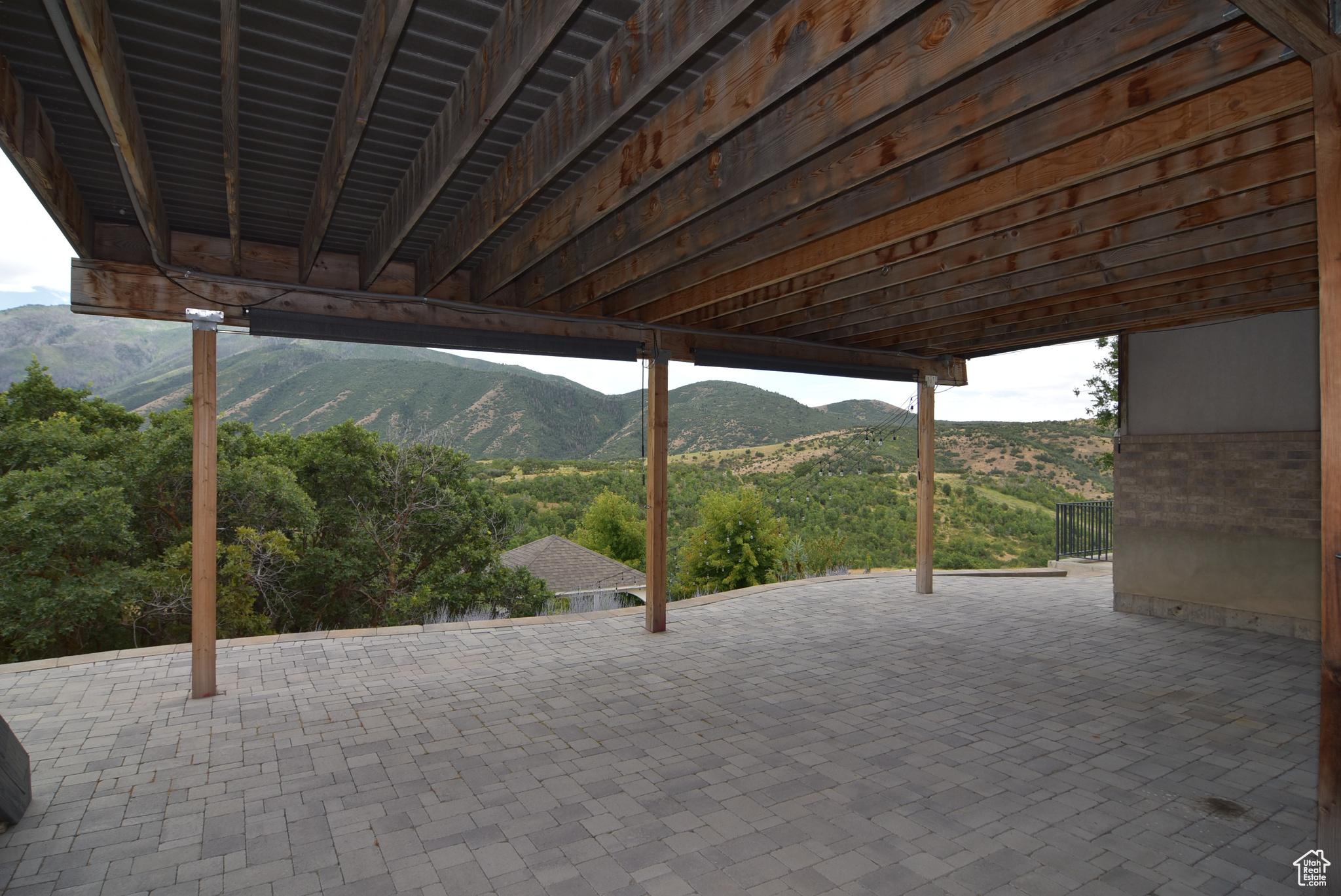 OAK BLUFF ESTATES - Residential