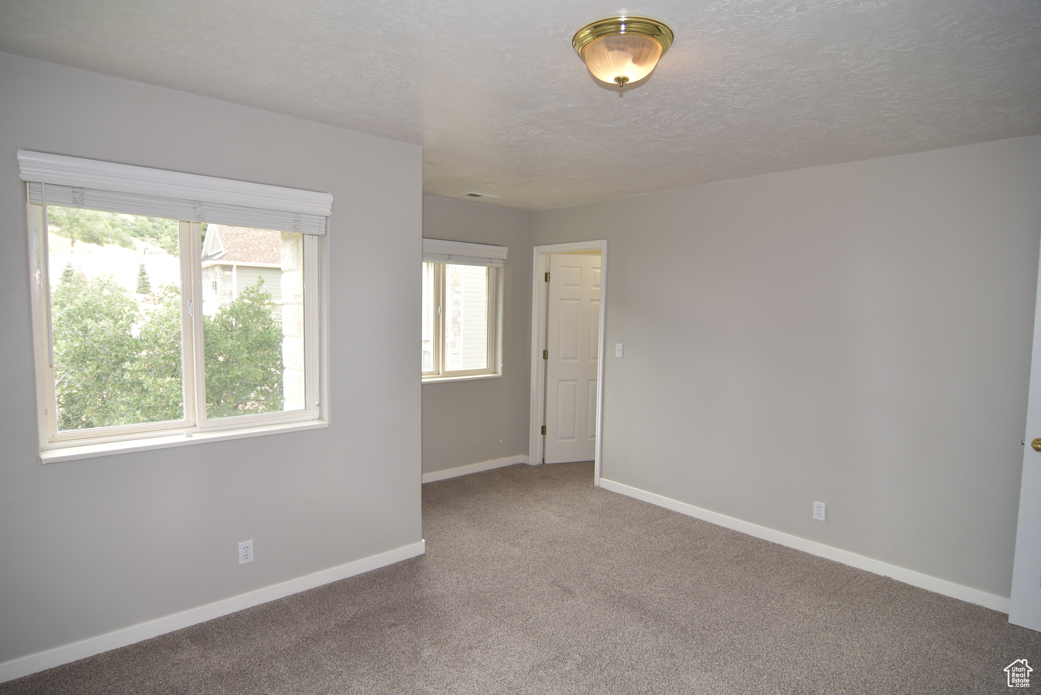 OAK BLUFF ESTATES - Residential