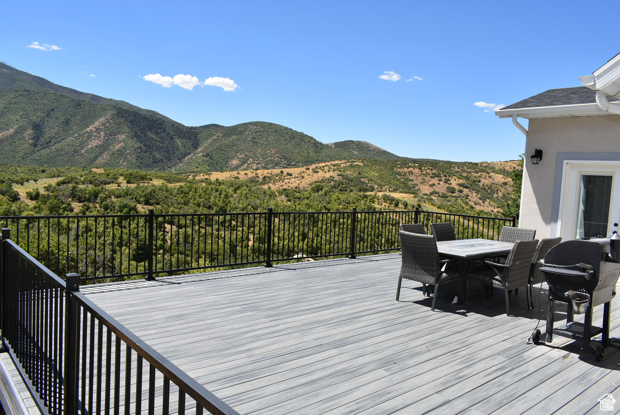 OAK BLUFF ESTATES - Residential