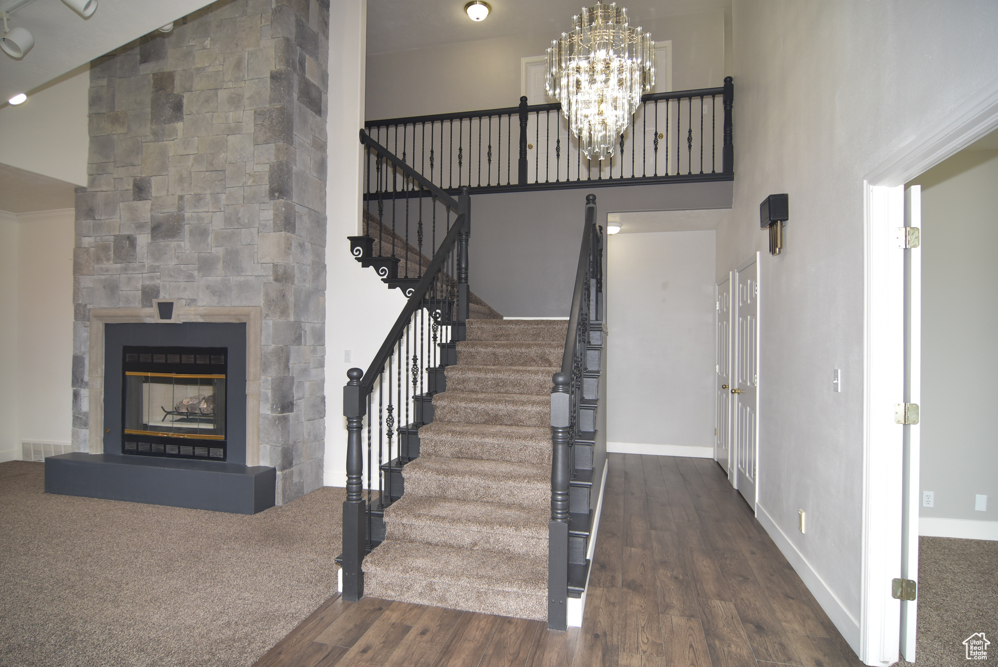 OAK BLUFF ESTATES - Residential