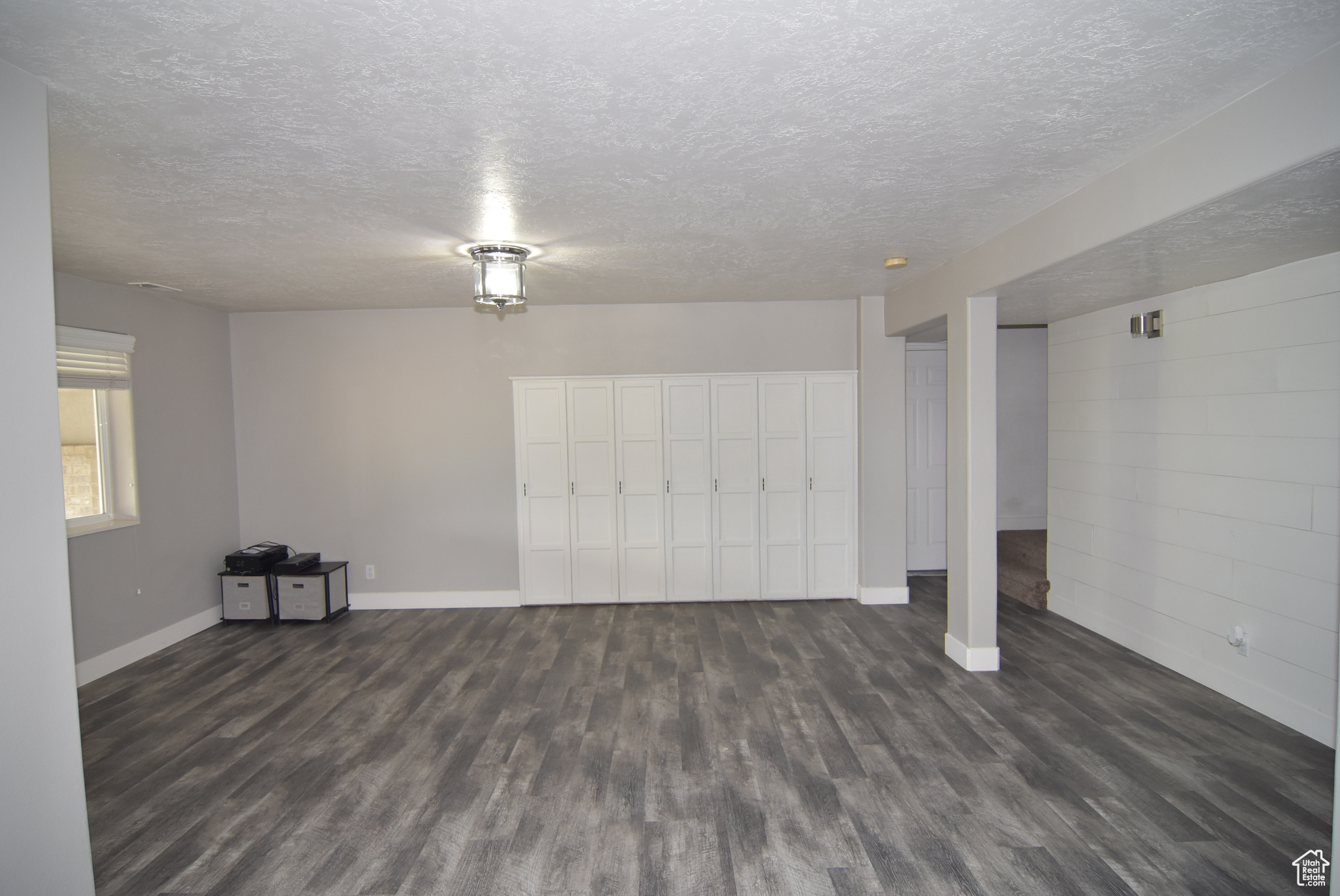 OAK BLUFF ESTATES - Residential