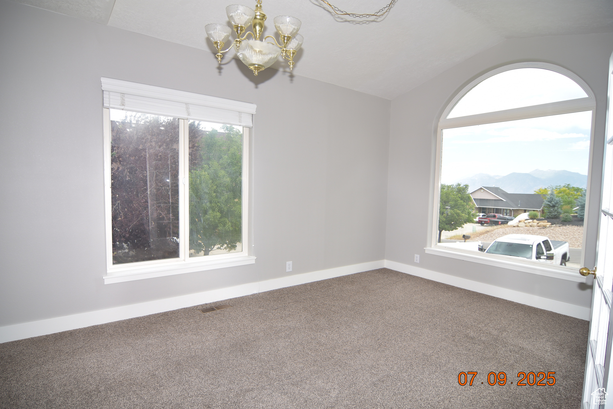 OAK BLUFF ESTATES - Residential