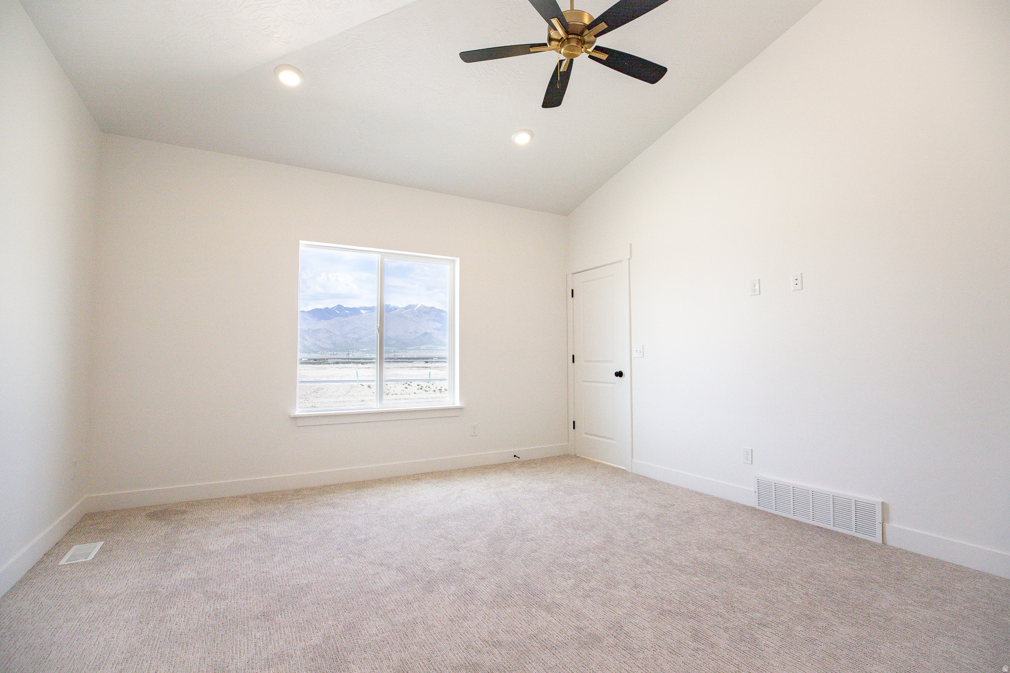 HARMONY B - Residential