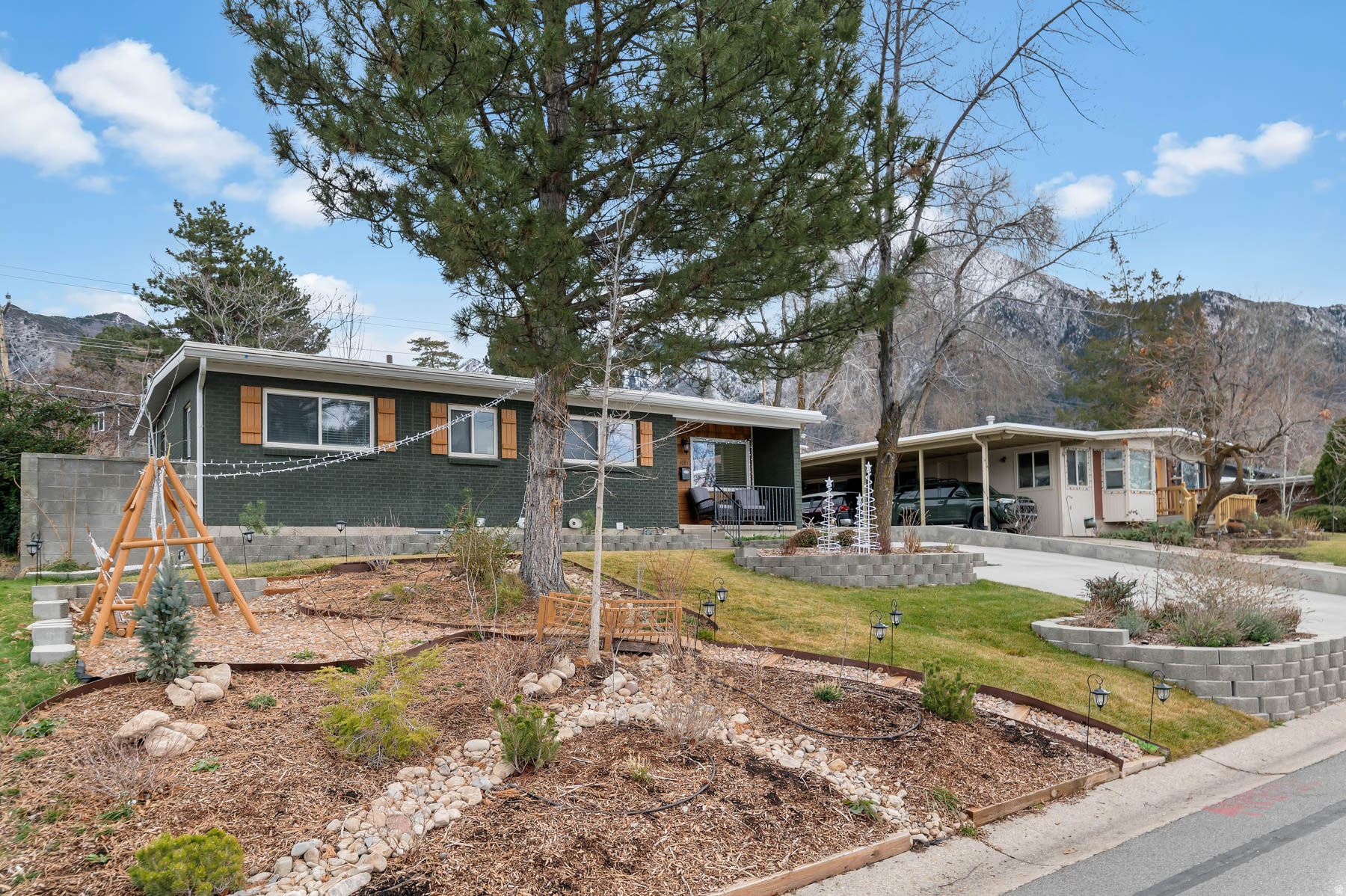 COUNTRY HEIGHTS SUB - Residential