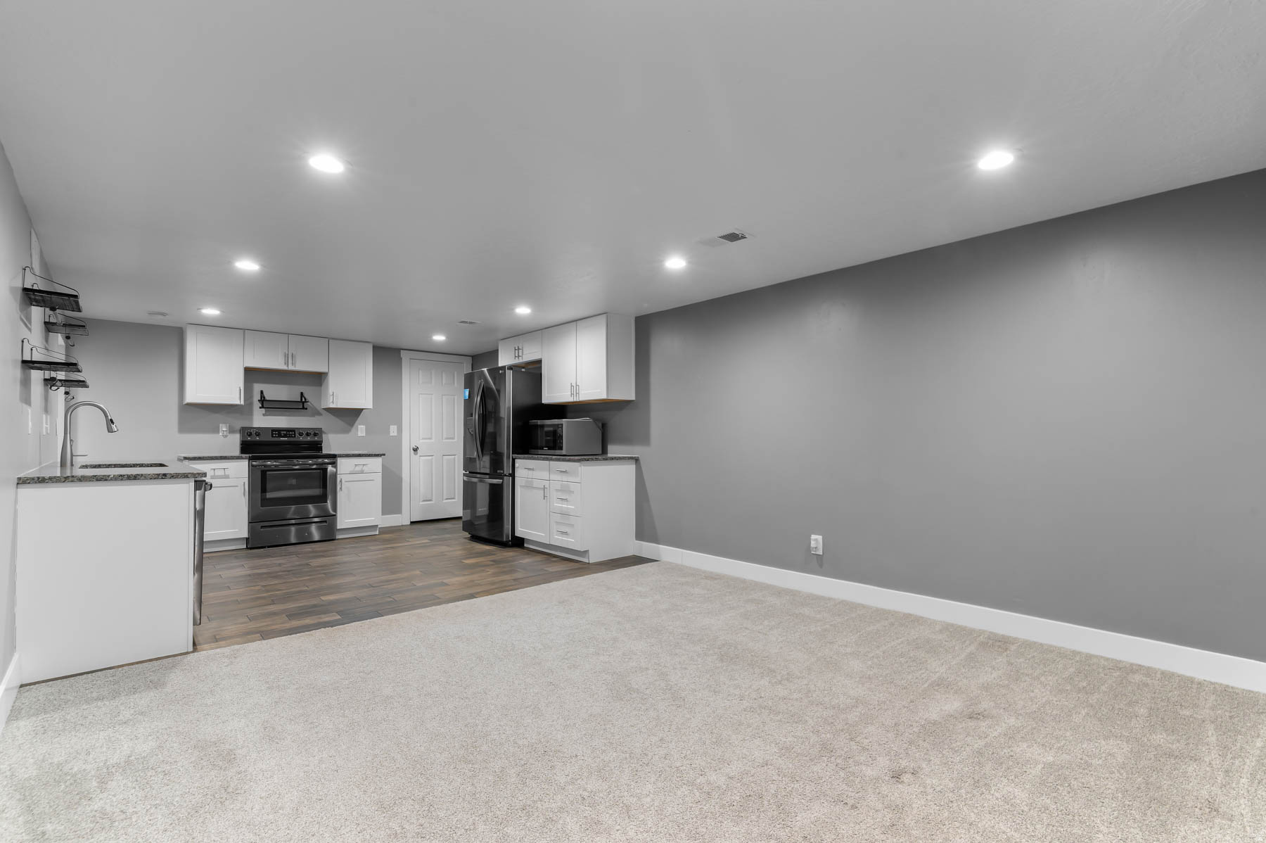 COUNTRY HEIGHTS SUB - Residential